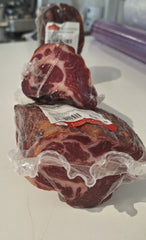 Kudeloc Rökt Hals utan ben (550-650g)